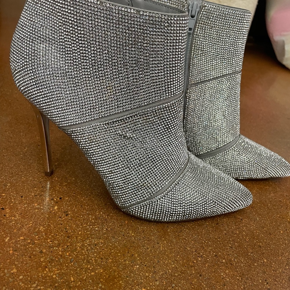 Steve Madden Silver Rhinestone Heeled Boots size 8 1/2 New!! 45.00!